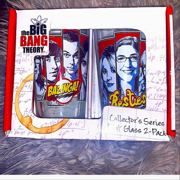 NIB BIG BANG THEORY COLLECTORS SERIES SET - Picture 1 of 4